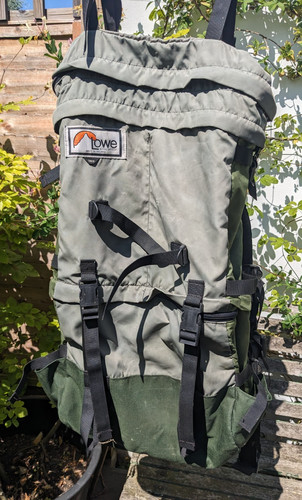 Vintage 1980s lowe alpine trek - alpine,